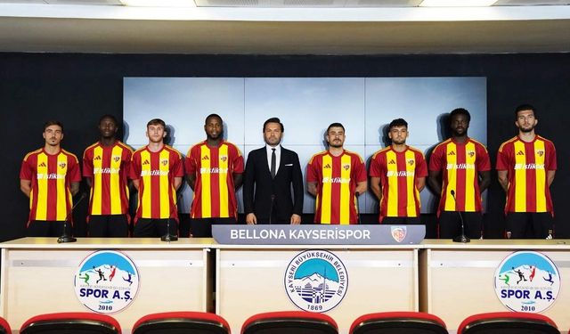Kayserispor’un yeni transferleri taraftarın karşısına çıktı