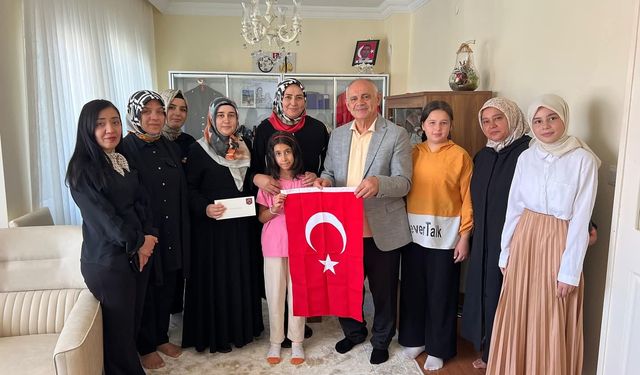 Cumhurbaşkanı Erdoğan Yahyalı'ya gönderdi: Mektuplarda ne yazıyor ?