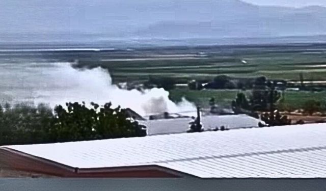 Yeşilhisar’da mutfak tüpü patladı! Buğday deposu, ev ve ahır alevlere teslim oldu