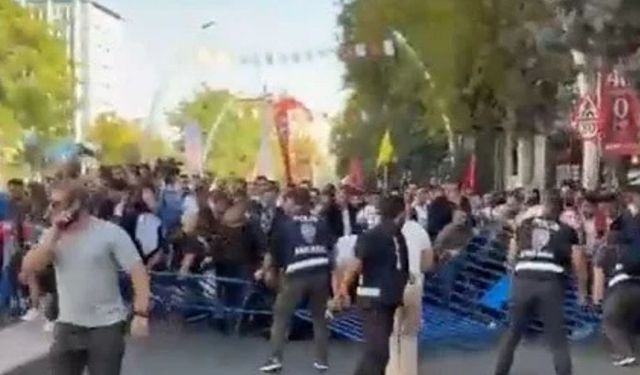 Ankara’da hareketli saatler CHP’liler barikatları yıktı