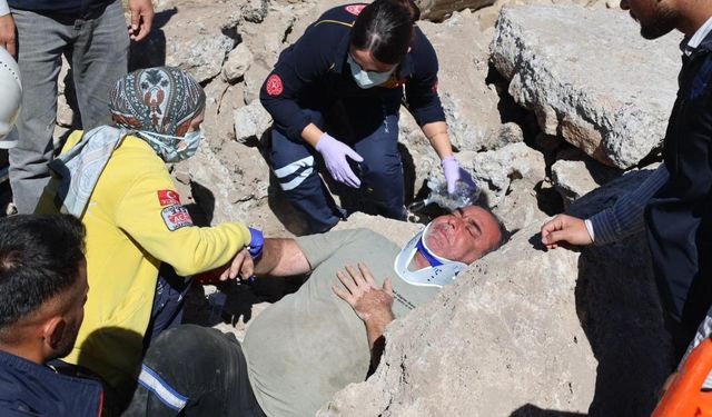 Bünyan'da deprem tatbikatı gerçeğini aratmadı