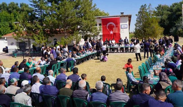 Çiftçilerin sesi Salur’dan yükseldi: AK Parti heyeti talepleri not aldı!