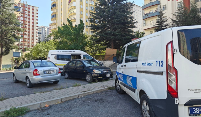 Kayseri’de bıçaklanan apartman görevlisi hayatını kaybetti