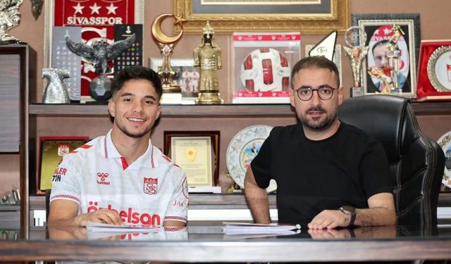 Kayserili genç futbolcu Yusuf Çağlar Kefkir, Sivasspor'da A takıma yükseldi
