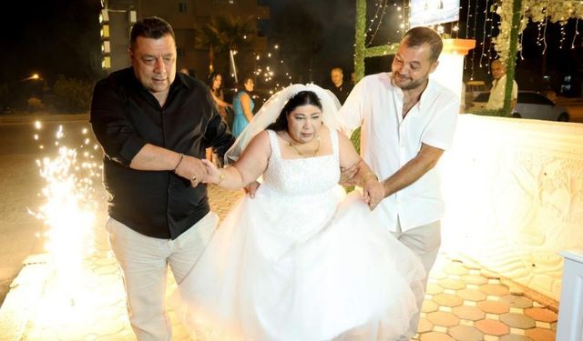 Zihinsel engelli kadının hayali temsili düğünle gerçekleşti