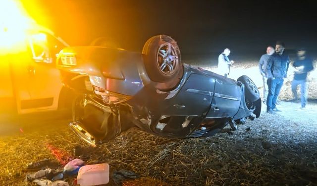 Traktöre çarpmamak için takla attı: 2 yaralı