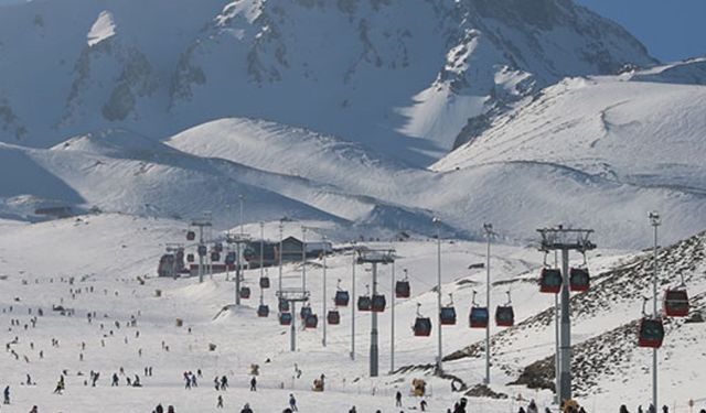 Erciyes Kayak Merkezi’nde gondol saatleri değişti!