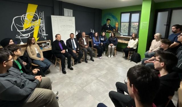 Kayseri’de gençler teknolojiyle buluştu: Yeni eğitim dönemi başladı