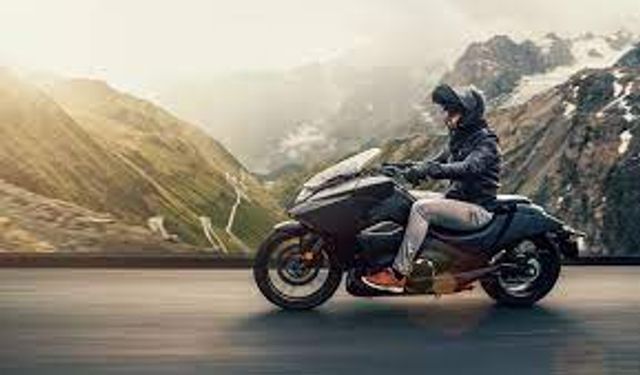 Motosiklet kullananların asla yapmaması gereken 3 hata açıklandı