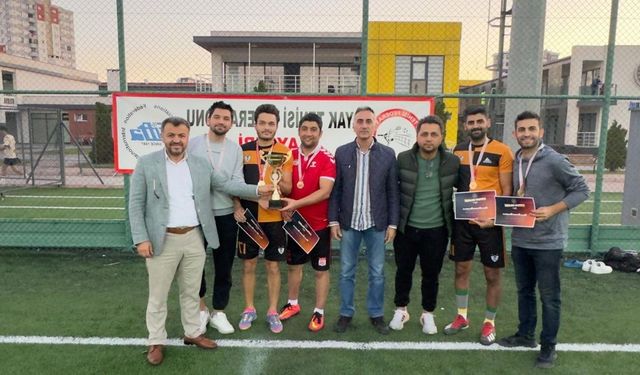 Kayseri’de 3. Kamu Spor Oyunları'nda kazananlar ödülüne kavuştu