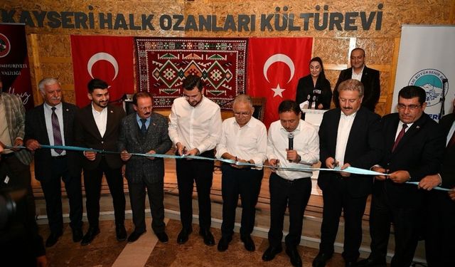 Başkan Büyükkılıç Halk Ozanları Kültür Evi’ni hizmete açtı