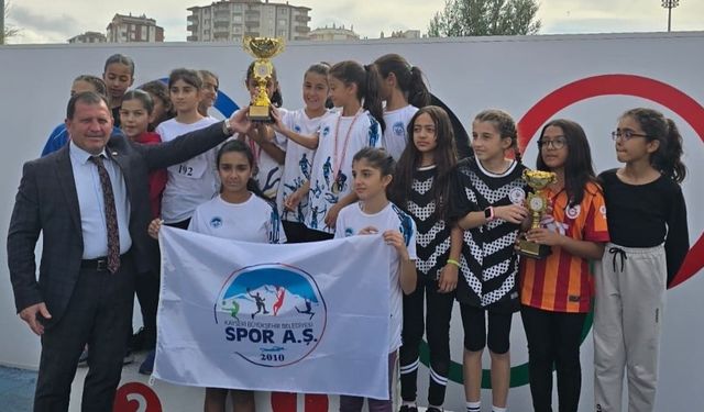 Kayseri ekibi Türkiye Şampiyonası’na damga vurdu: Madalyalarla döndüler