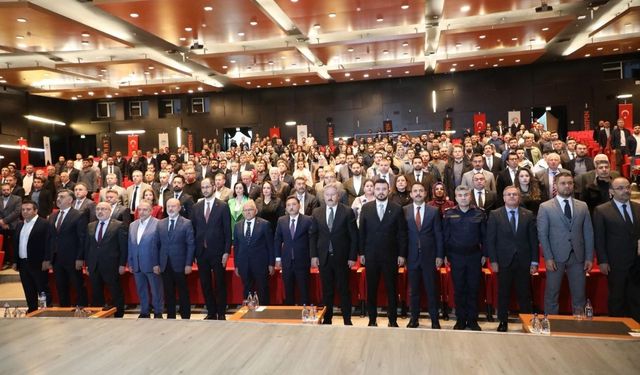 Başkan Palancıoğlu’ndan dikkat çeken çıkış: “Mahalleleri dönüştürüyoruz!”