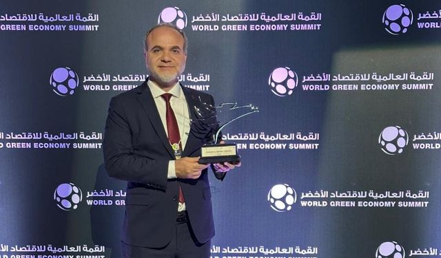 Yeşil Enerji Evi Projesi NÖHÜ'ye Dubai'de ödül kazandırdı!