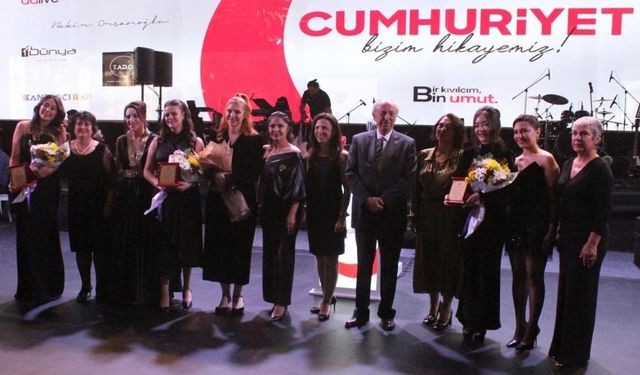 TEV Kayseri Gönüllü Kadınlar Grubu Cumhuriyet balosu düzenledi!