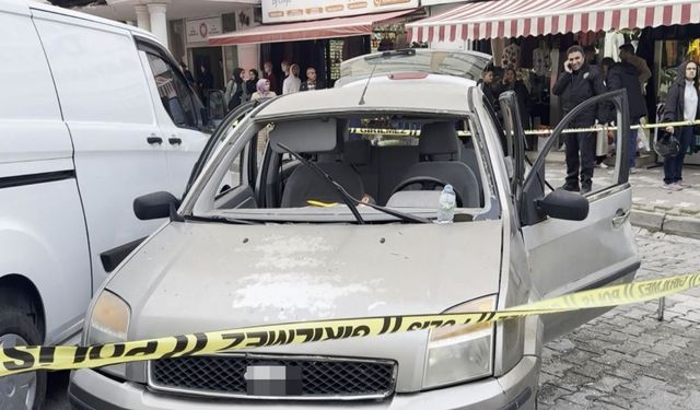 Aracın içindeki piknik tüpü bomba gibi patladı! O anlar kameralara yansıdı