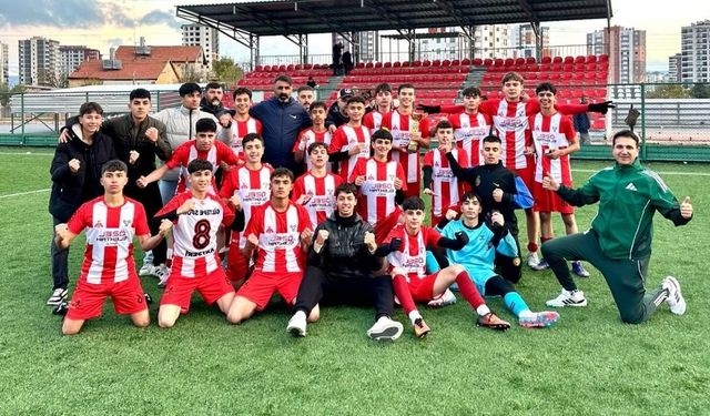 AKİB Genel Başkanı Ali Hızar’dan namağlup şampiyon olan Gültepespor’a tebrik