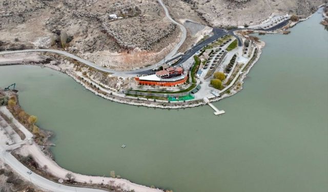 DSİ ve İncesu Belediyesi İş Birliğiyle Baraj Kenarı Temizlik Başladı, Yürüyüş Parkuru Geliyor!