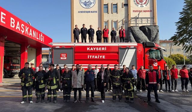 Kayseri Büyükşehir İtfaiyesi’nden lise öğrencilerine uygulamalı eğitim desteği