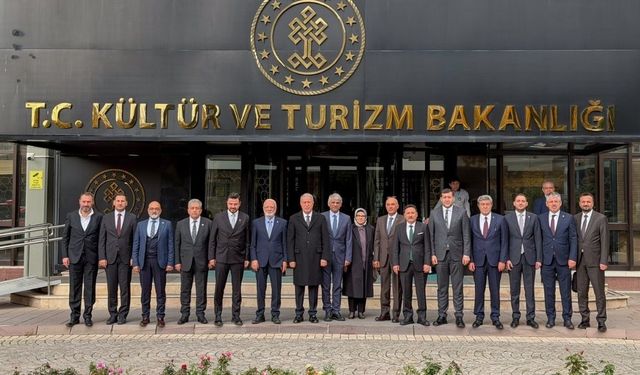 Kayseri cazibe merkezi olacak! Master planı Bakan Ersoy’a sunuldu