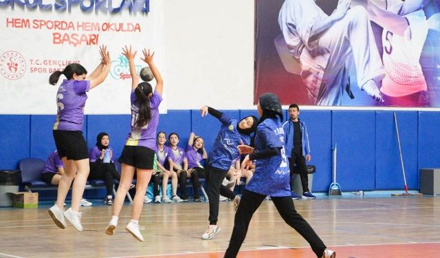 Kayseri Hentbolda büyük final: Şampiyonlar belli oldu!