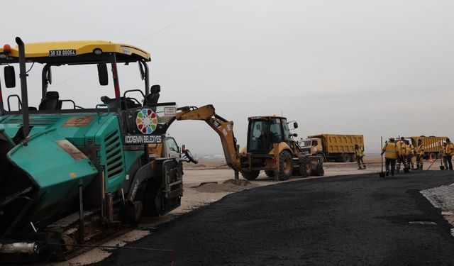 Kocasinan Belediyesi Erkilet Generalemir’de yol ve asfalt çalışmalarını hızlandırdı