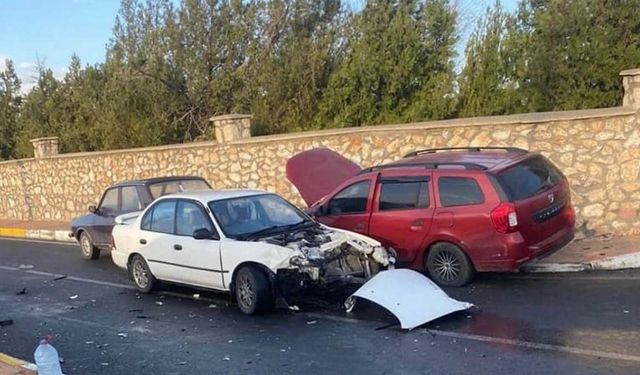 Niğde'de iki araç birbirine girdi: 1 yaralı