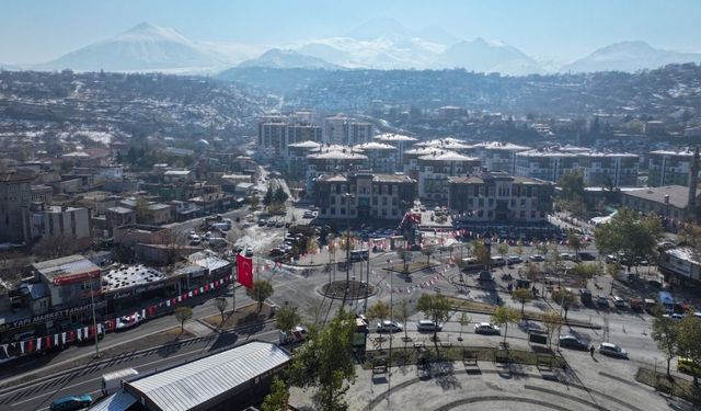 Kayseri Hacılar kışa kilitlendi: Bin ton tuz, 14 araç, sıfır aksama!