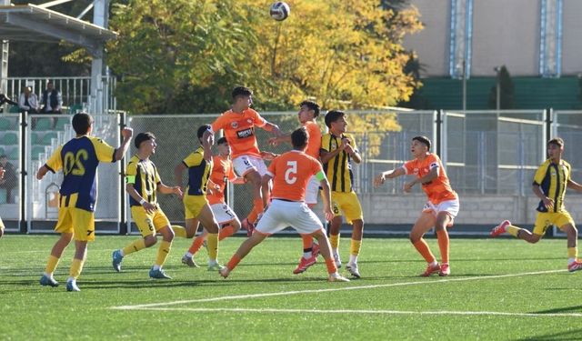 Gelişim liginde Talas Belediye Spor fırtınası! Adanaspor'u geçtiler