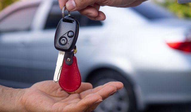 10 yaş üstü araç alacaklar dikkat: Uzmanlar 5 kritik riski tek tek sıraladı