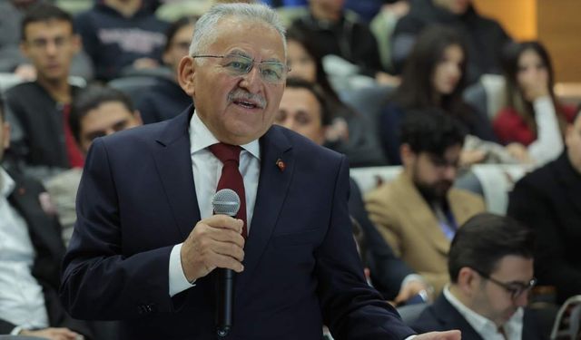 Başkan Memduh Büyükkılıç Kayserili genç girişimcilere destek sözü verdi