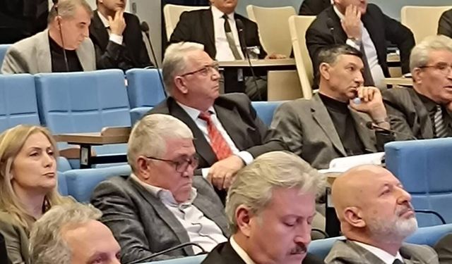 Belediye Meclisinde 'Yolsuzluk' tartışması! Başkan Çolakbayrakdar yanıtladı