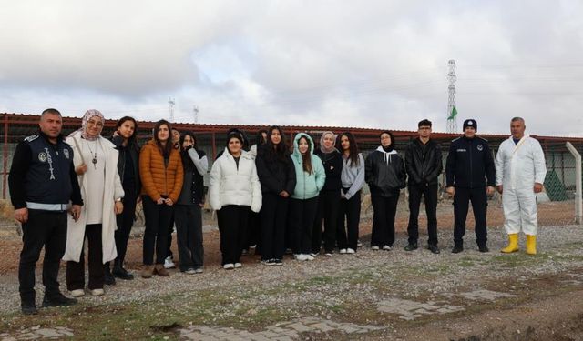 Bünyan Anadolu Lisesi öğrencilerinden sokak hayvanları doğal yaşam alanına ziyaret