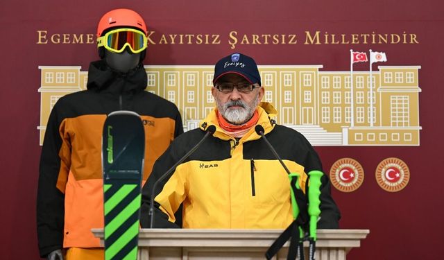 AKP'li Murat Cahid Cıngı vatandaşları Erciyes'e davet etti