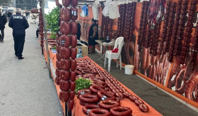 Hayvanların bile tüketmeyeceği sucukları insanlara yediriyorlar!