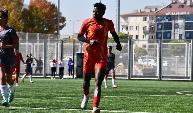 Kayseri Kadın FK’nın golcüsü Kafayat Atoke Başhıru tam 8 gol attı