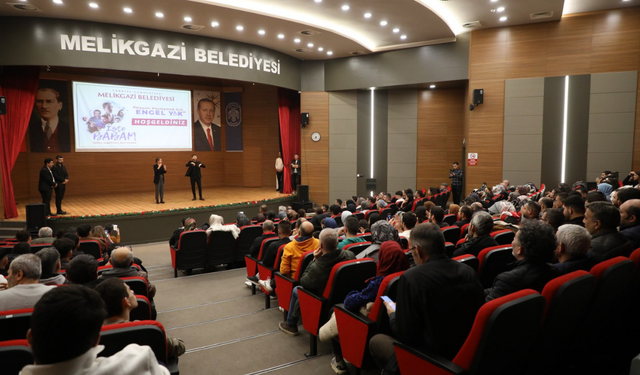 Melikgazi’de işitme engelliler ‘İşte Babam’ filmiyle bir araya geldi