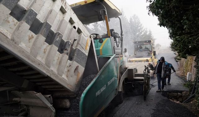 Melikgazi’de 2250 ton asfalt döküldü! Hisarcık yenileniyor