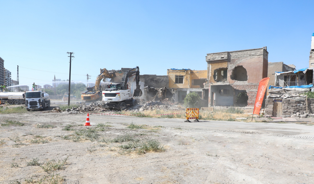 Melikgazi’de boş binalar tutunamıyor!