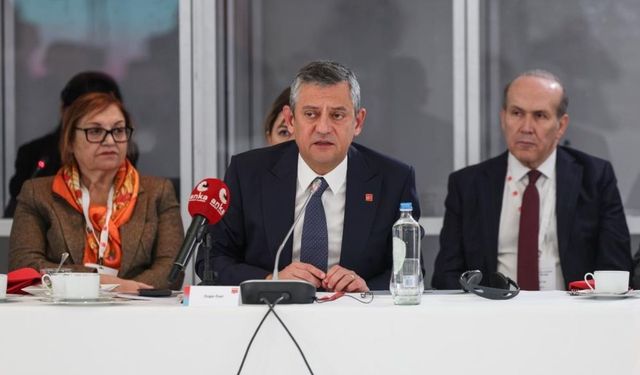 Özgür Özel: İşçi Partisi’nin Erdoğan’la dayanışması kabul edilemez