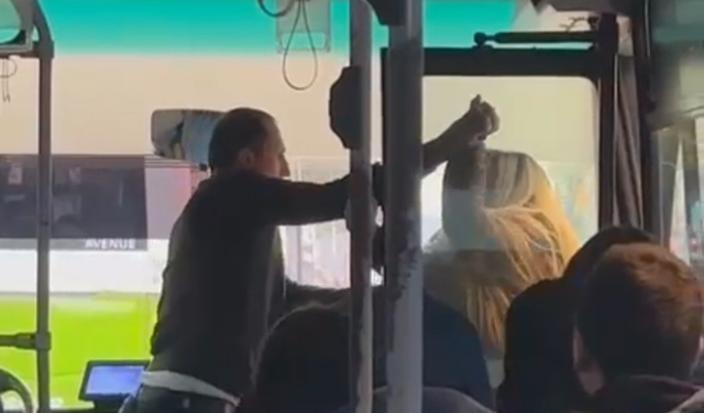 Halk otobüsünde gerginlik: Şoför ve yolcu birbirine girdi