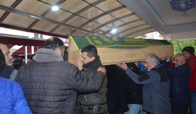 Sivas Divriği’de göçükte can veren müdür, memleketinde defnedildi