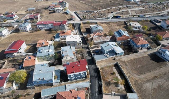 Talas Belediyesi’nden yoğun asfalt yenileme mesaisi