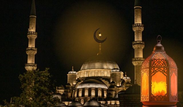 Diyanet Takvimine göre 2026 Berat Kandili ne zaman?