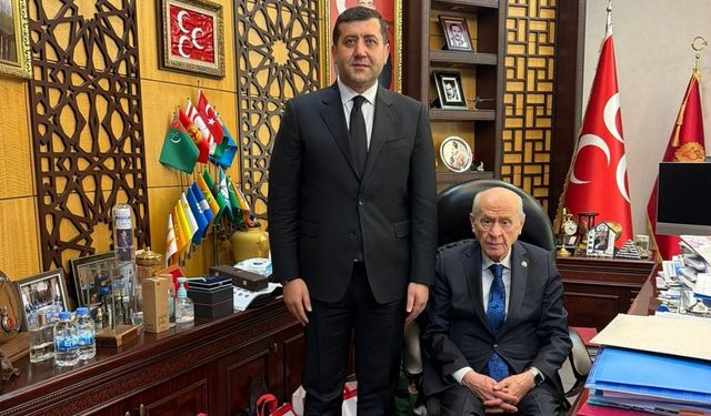 Baki Ersoy çalışmalarını Devlet Bahçeli’ye sundu