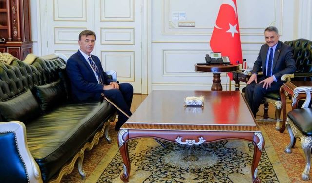 Yeniden Refah Partili Belediye Başkanı ihraç edildi: AK Partiye geçiyor iddiası!