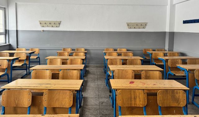 Kayseri’de öğrenciler tatildeyken bakın sınıflarda ne yaptılar?