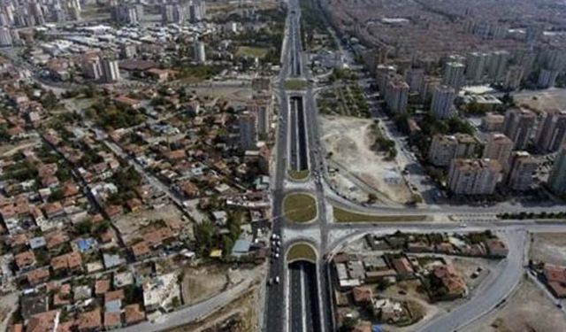 Kocasinan Bulvarı’nda isim değişikliği: Yeni adı Mustafa Elitaş Bulvarı oldu!