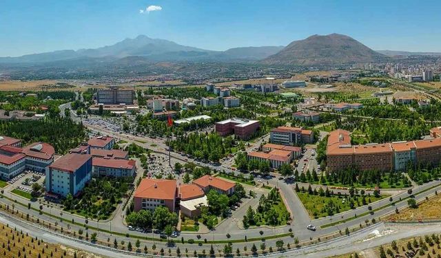 Üniversite öğrencilerine müjde: İŞKUR Gençlik Programı ödemeleri yükseltildi!