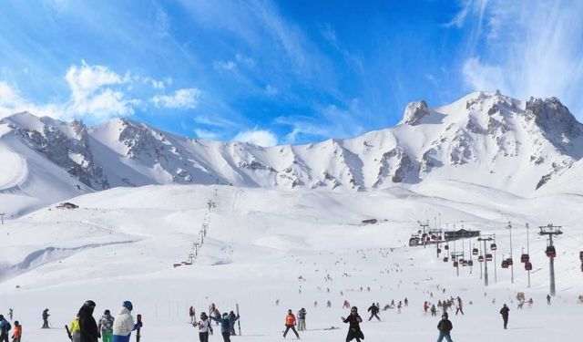 Erciyes’ 220’lik rekor! Erciyes’te hangi pistler açık?